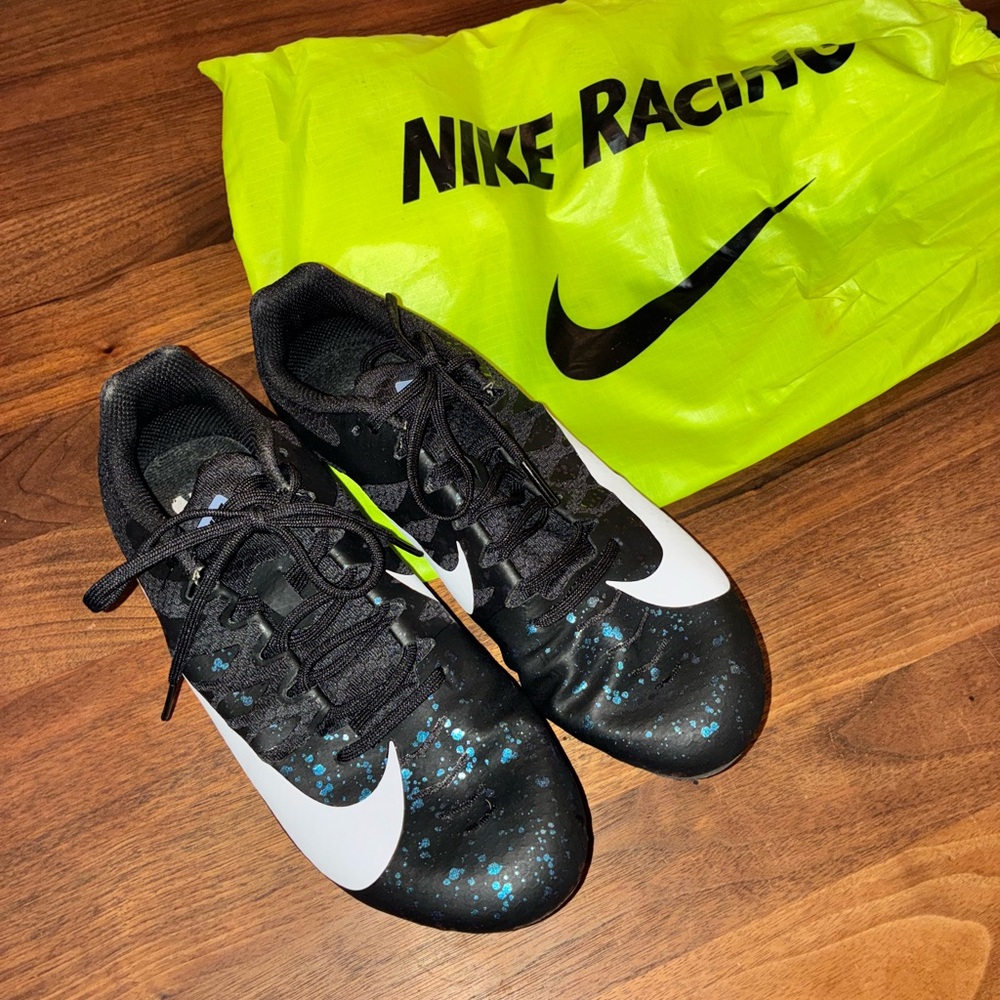 Nike woman’s zoom rival S Black/White Athletic Shoes with metallic Blue Speckles